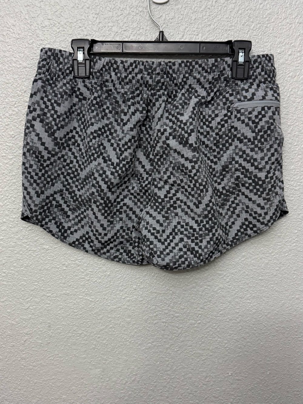 The North Face | Women's Gray Geometric Running Shorts | Size Medium - Picture 2 of 4